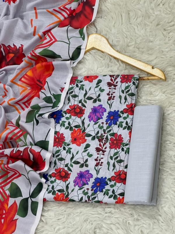 Light Grey Floral Printed Khaddar 3-Piece Suit